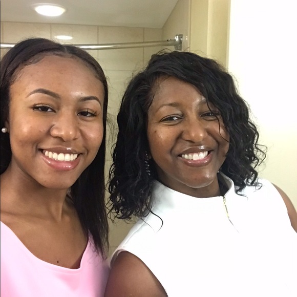 Meet your Posher, Jessica - Picture 4 of 4